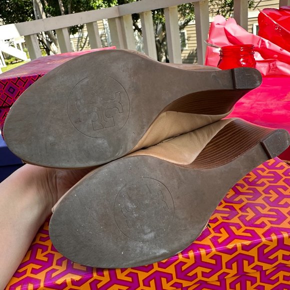 Tory Burch Eddie Open Toe Wedge - Picture 3 of 6